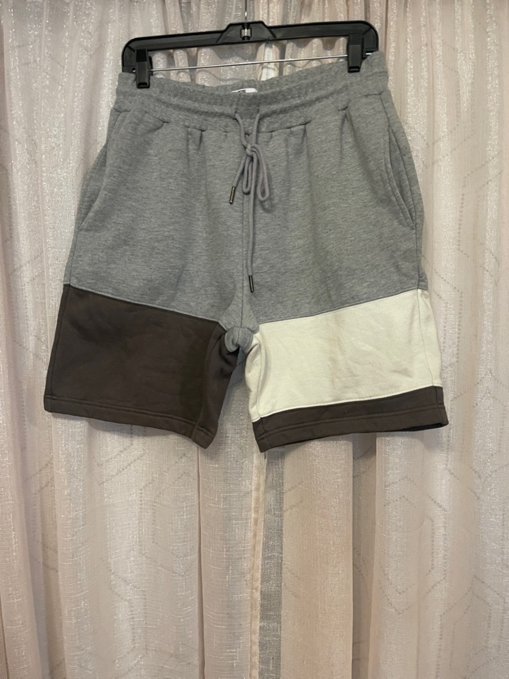DOPE Men’s Gray, Brown & Off White/Cream Colorblock Drawstring Shorts SMALL SPOT